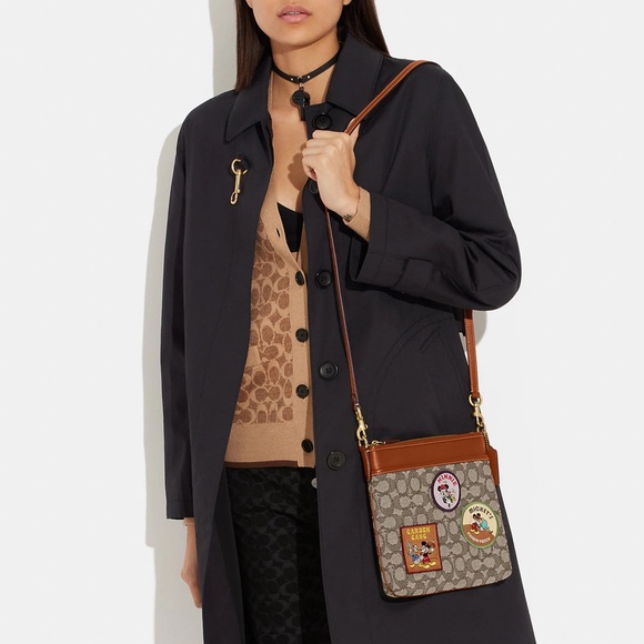 CH491 - Disney X Coach Kitt Messenger Crossbody in Signature Textile Jacquard - Picture 12 of 12